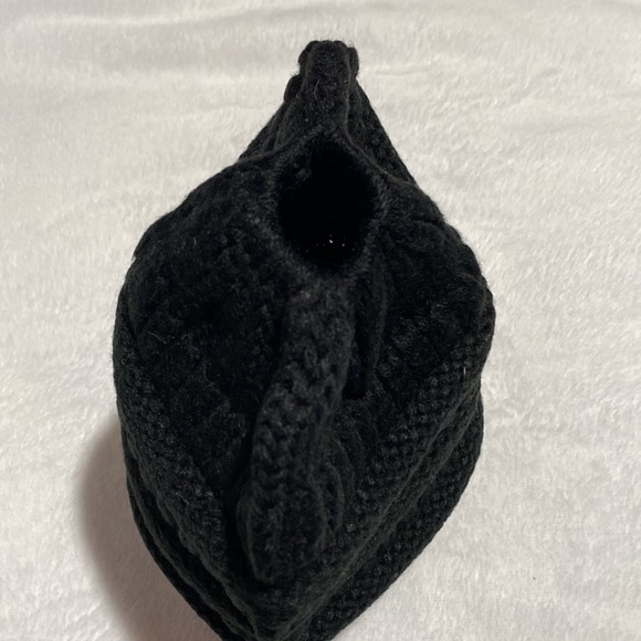 NWT Black Ponytail Beanie - Picture 2 of 5